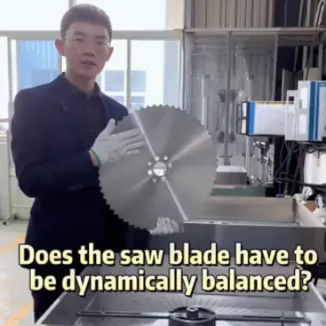 Does the saw blade have to be dynamically balanced