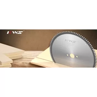 What are the different types of saw blades for cutting wood?