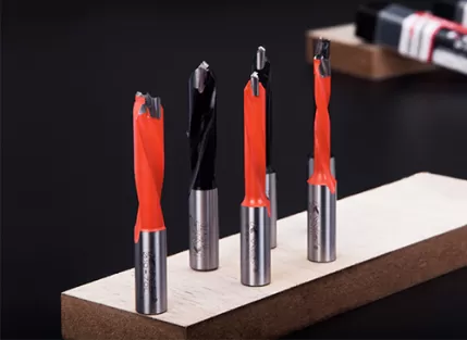 A four-flute drilling bit is suitable for drilling various types of boards